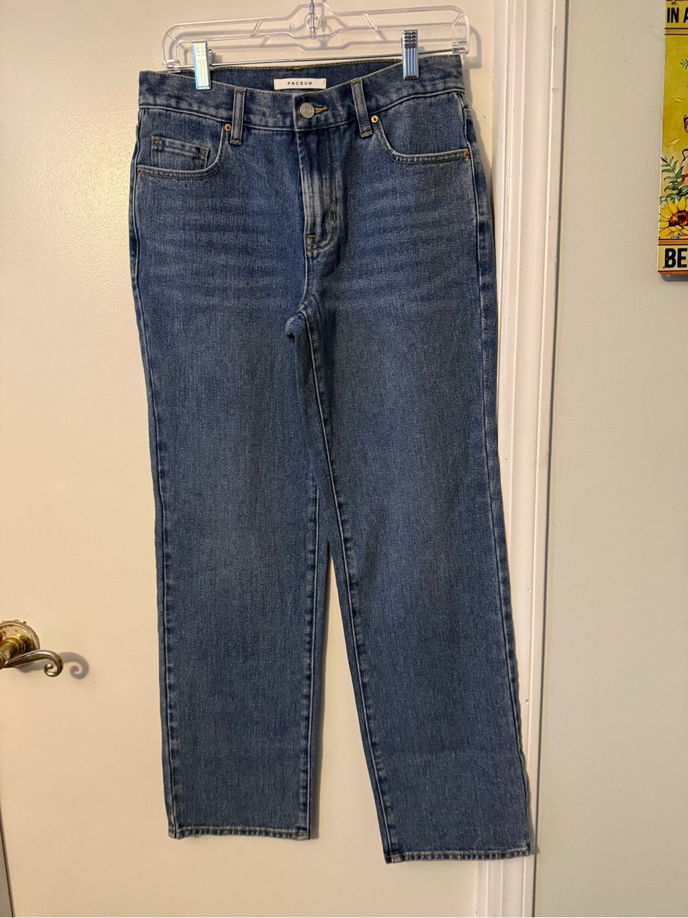 PacSun Men’s Straight Jeans in Blue Wash